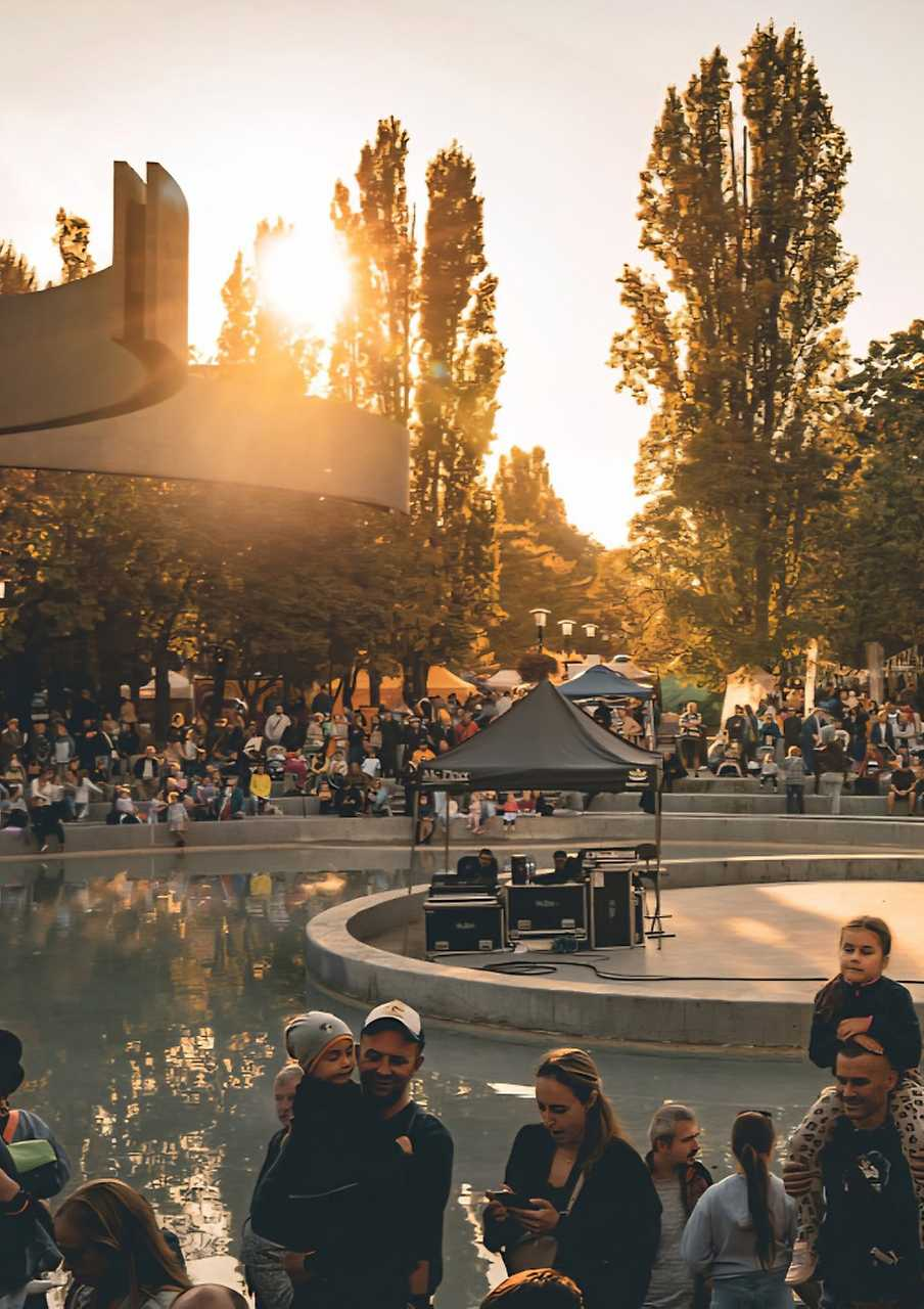 Розовые вечеринки 2025